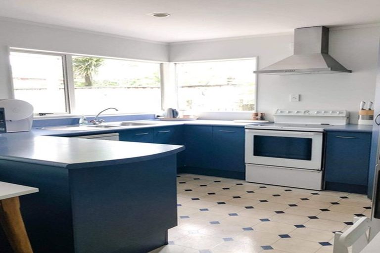 Photo of property in 8f2- Tulsa Grove, Totara Park, Upper Hutt, 5018