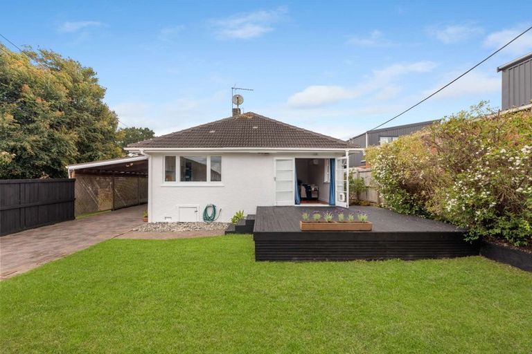 Photo of property in 1/12 Miro Street, New Lynn, Auckland, 0600