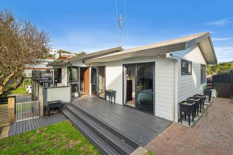 Photo of property in 60 Meander Drive, Welcome Bay, Tauranga, 3112