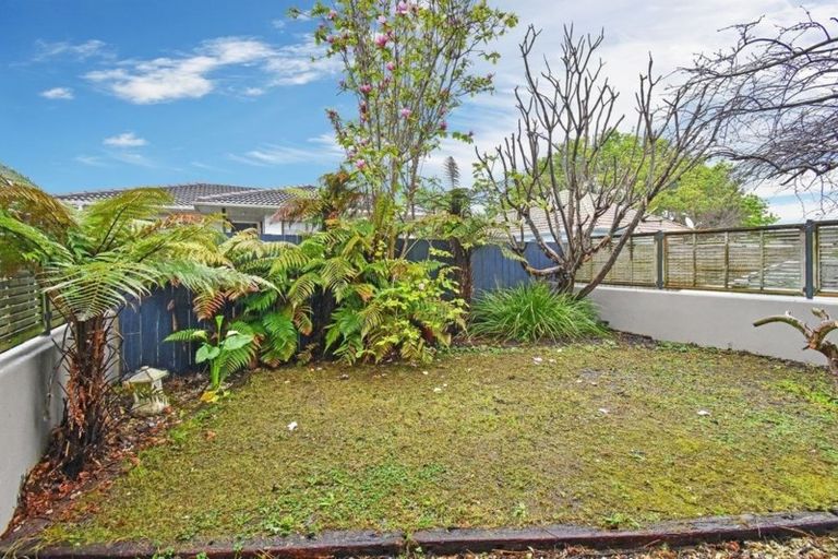 Photo of property in 11/8 Landscape Road, Papatoetoe, Auckland, 2025