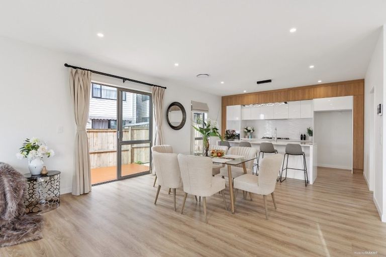 Photo of property in 10 Roa Avenue, Hobsonville, Auckland, 0616