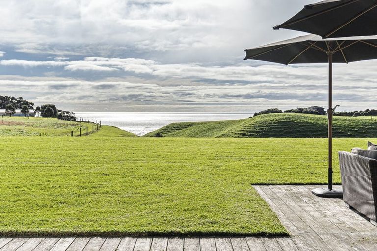 Photo of property in 438a Lwr Pitone Road, Pitone, New Plymouth, 4374