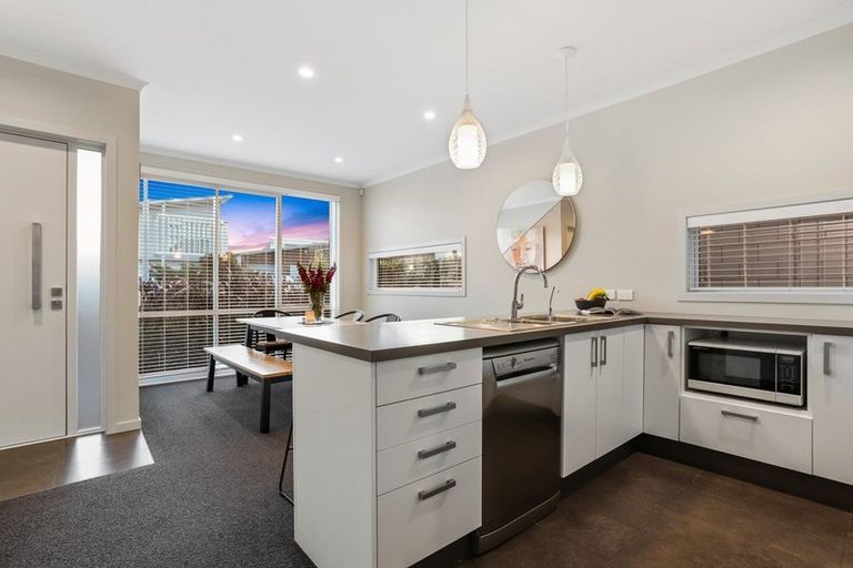 Photo of property in 28 Kanuka Road, Hobsonville, Auckland, 0616