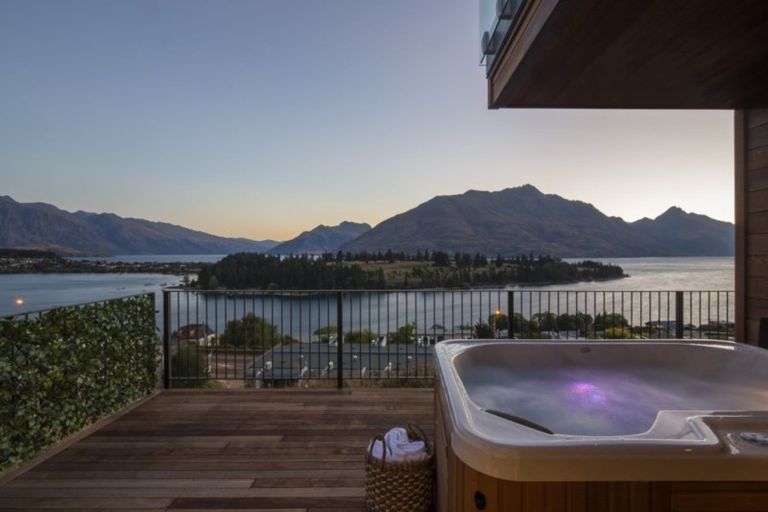 Photo of property in 27/u2 Panorama Terrace, Queenstown, 9300