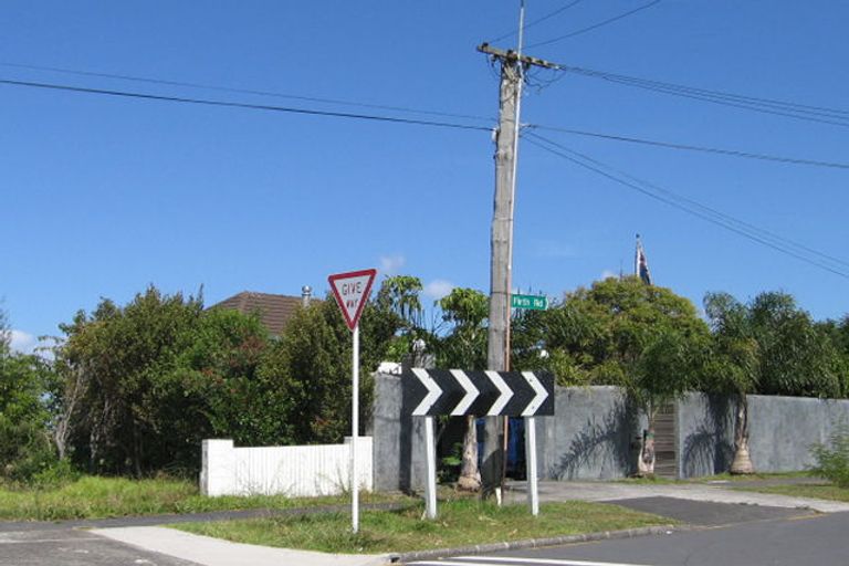 Photo of property in 21 Firth Road, Torbay, Auckland, 0630