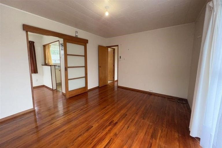 Photo of property in 18 Carbery Place, Manurewa, Auckland, 2102