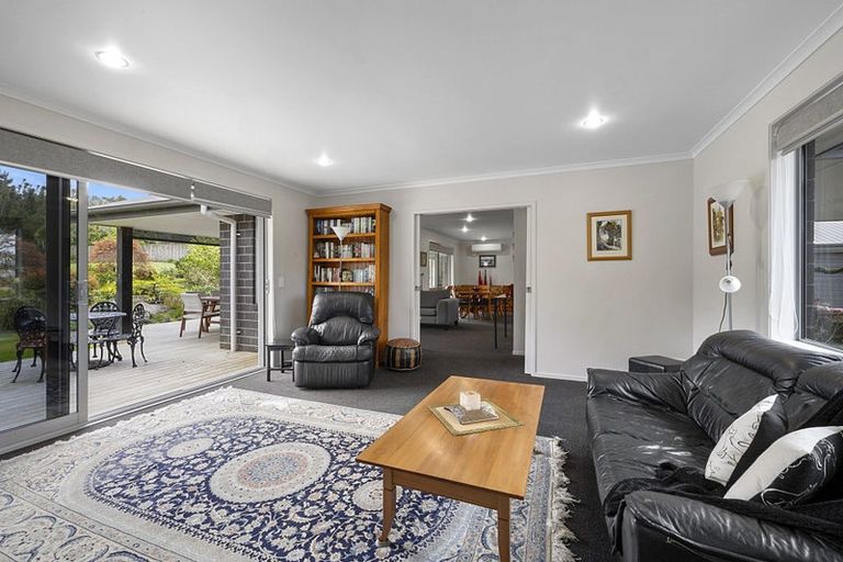 Photo of property in 572 Carrington Road, Hurworth, New Plymouth, 4371