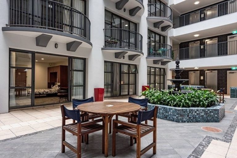 Photo of property in Atrium Towers, 5a/154 The Terrace, Wellington Central, Wellington, 6011