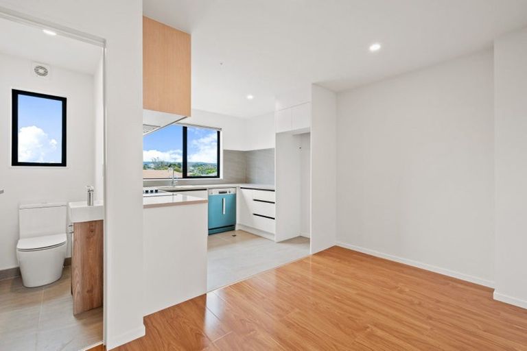 Photo of property in 14 Red Arches Road, Henderson, Auckland, 0610