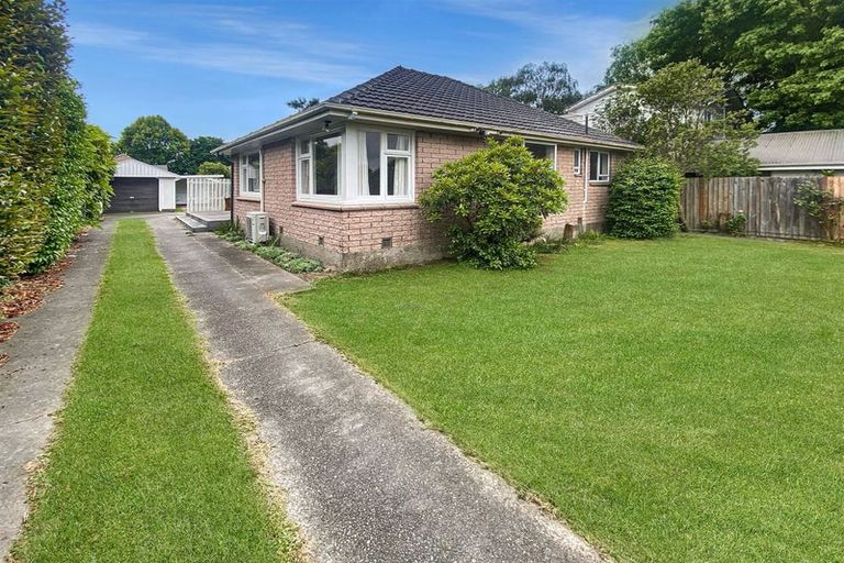 Photo of property in 84 Merrin Street, Avonhead, Christchurch, 8042