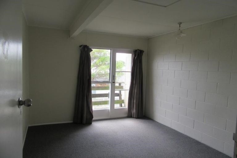 Photo of property in 2/49 Picton Avenue, Riccarton, Christchurch, 8011