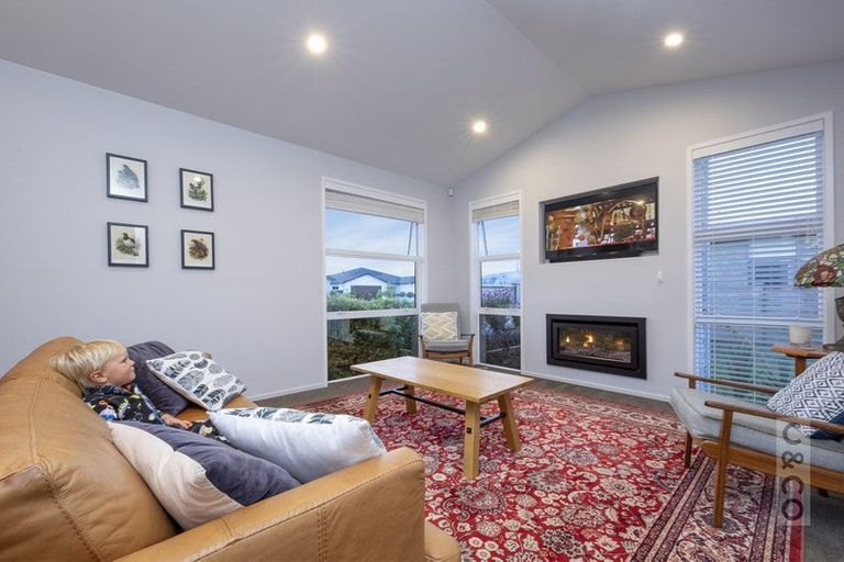 Photo of property in 11 Floyd Road, Riverhead, 0820