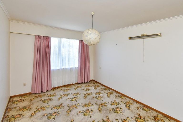 Photo of property in 2/69 Coronation Road, Papatoetoe, Auckland, 2025