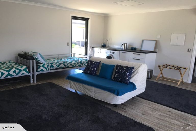 Photo of property in 2 Kahu Close, Kaiteriteri, Motueka, 7197