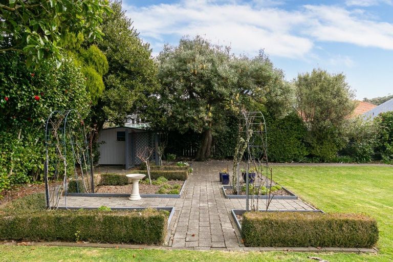 Photo of property in 275 Karori Road, Karori, Wellington, 6012