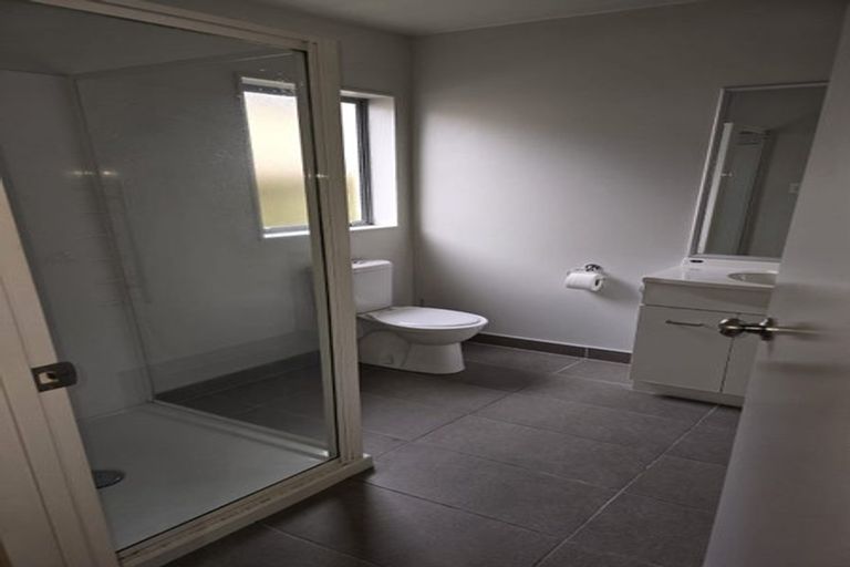 Photo of property in 64 Popokatea Drive, Takanini, 2112