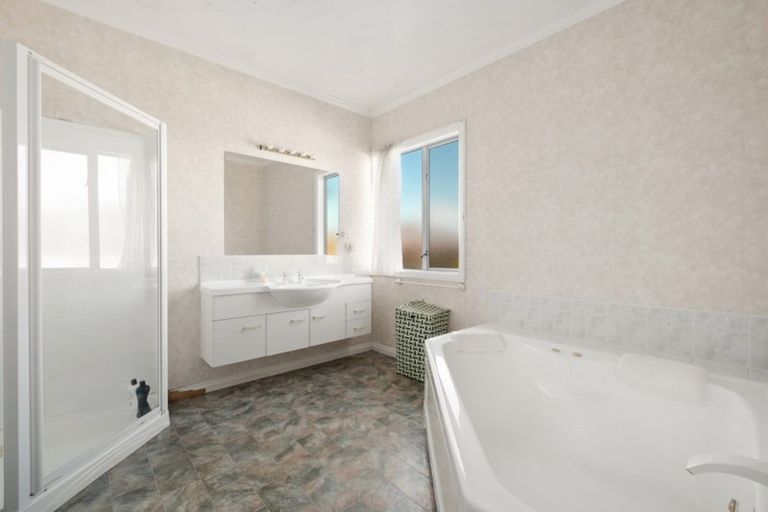 Photo of property in 11 Hillview Place, Wanaka, 9305