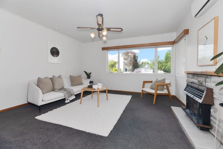 Photo of property in 23a Hereford Street, Te Atatu Peninsula, Auckland, 0610