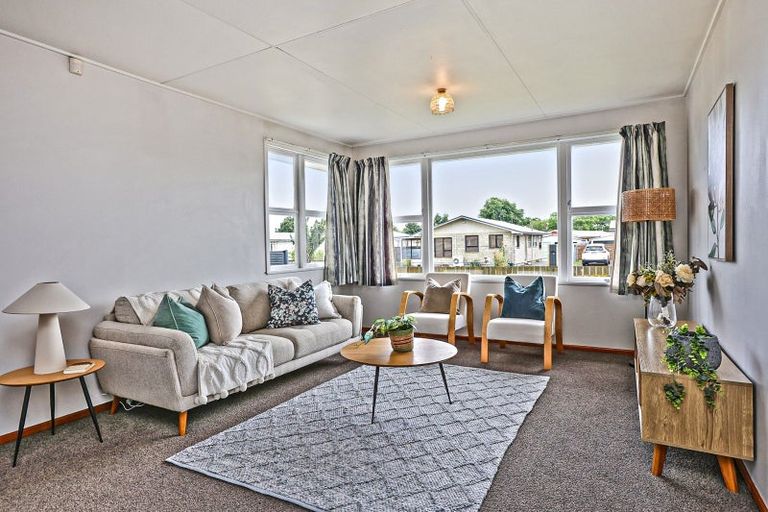 Photo of property in 42 Upham Street, Havelock North, 4130
