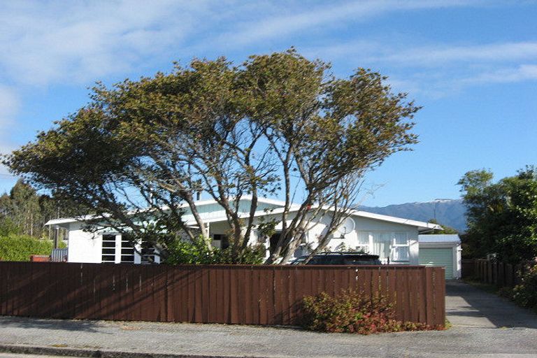 Photo of property in 114 Brougham Street, Westport, 7825