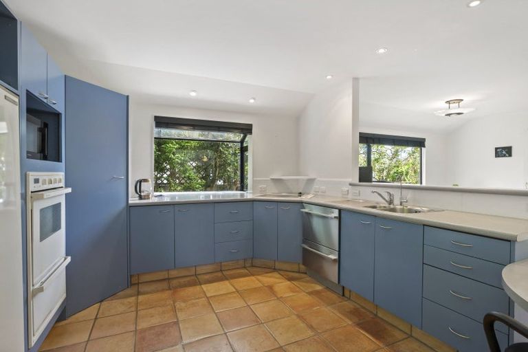 Photo of property in 56 Kapanui Road, Waikanae, 5036