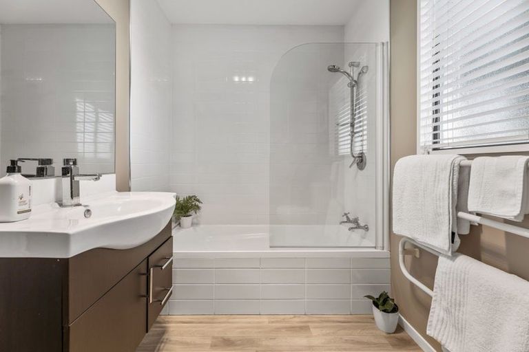 Photo of property in 1/42 Champion Street, Edgeware, Christchurch, 8013