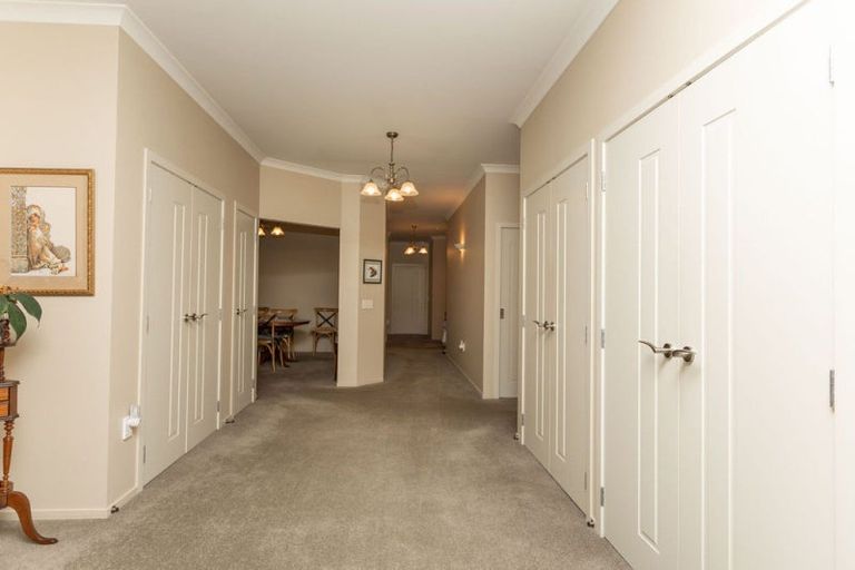 Photo of property in 118 Guy Street, Dannevirke, 4930