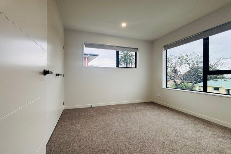 Photo of property in 21e Putini Road, Mangere Bridge, Auckland, 2022