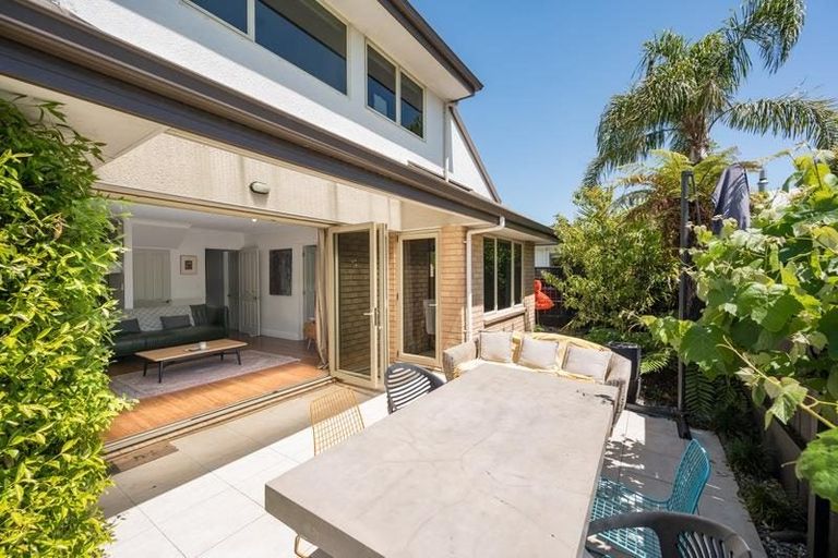 Photo of property in 2 Lancewood Way, The Wood, Nelson, 7010