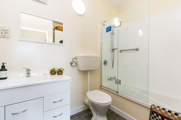 Photo of property in Hobson Court Flats, 66/70u Hobson Street, Thorndon, Wellington, 6011