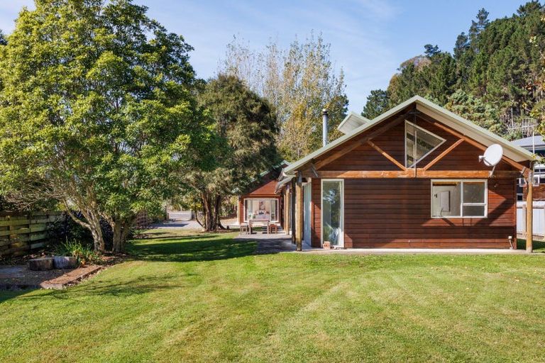 Photo of property in 55 Fitzherbert East Road, Aokautere, Palmerston North, 4471