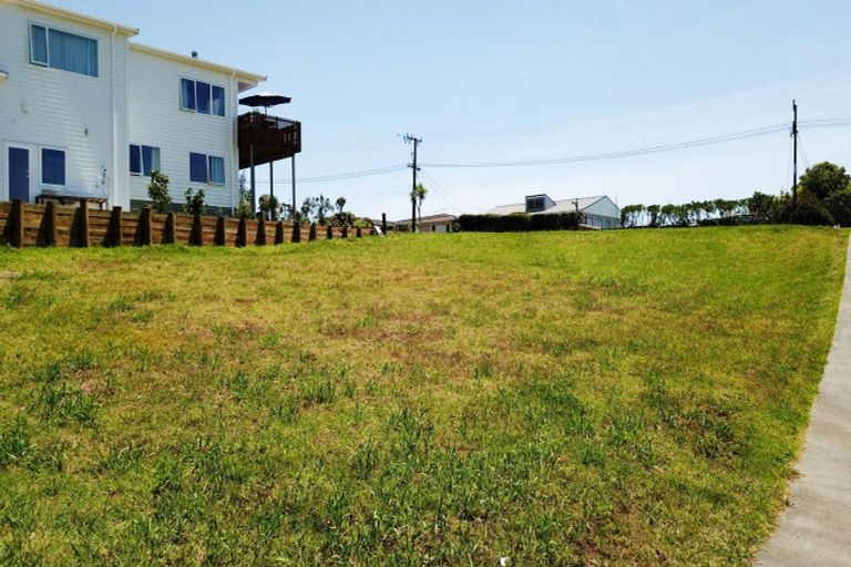 Photo of property in 1100 Cove Road, Langs Beach, 0582