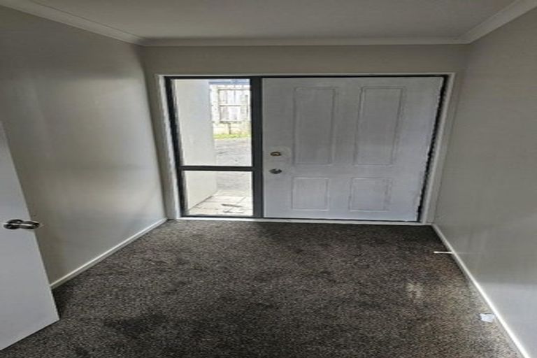 Photo of property in 283a Don Buck Road, Massey, Auckland, 0614
