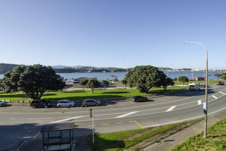 Photo of property in 384 Evans Bay Parade, Hataitai, Wellington, 6021