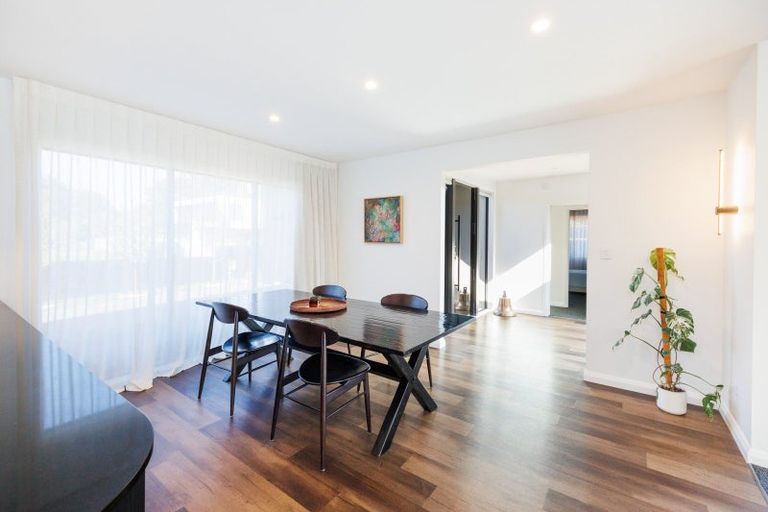 Photo of property in 56 Kanuka Drive, Hokowhitu, Palmerston North, 4410
