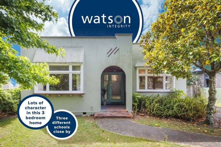 Photo of property in 8 Guy Avenue, Takaro, Palmerston North, 4410