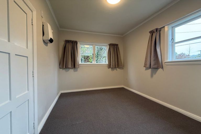 Photo of property in 72 Hamilton Avenue, Ilam, Christchurch, 8041