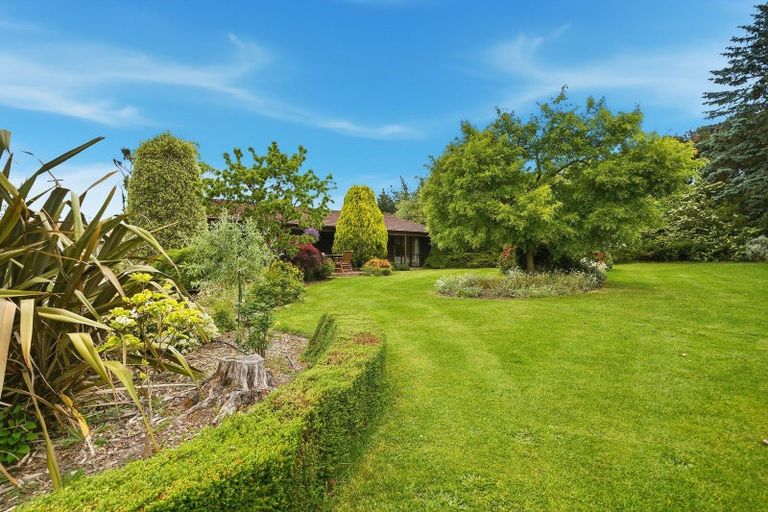 Photo of property in 54 Loburn Whiterock Road, Loburn, Rangiora, 7472