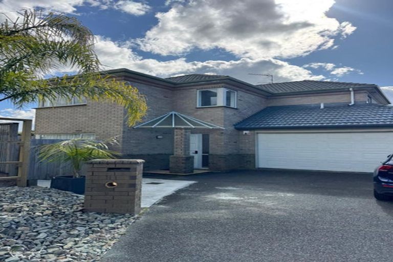 Photo of property in 11 Amherst Place, Albany, Auckland, 0632