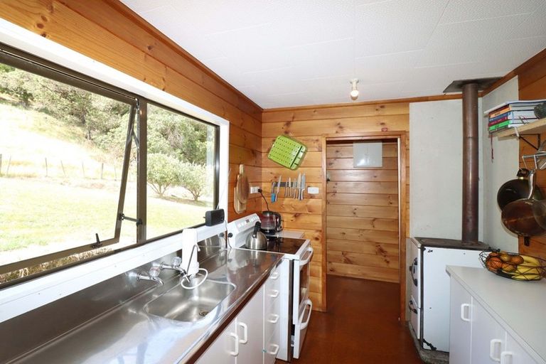 Photo of property in 811 Te Whiti Road, Te Whiti, Masterton, 5884