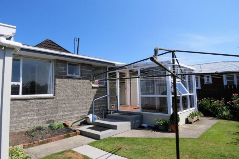 Photo of property in 25-27 Romilly Street, Westport, 7825