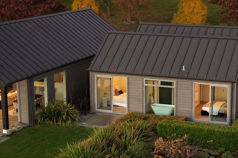 Photo of property in 10 Wilding Road, Lake Hayes, Queenstown, 9371