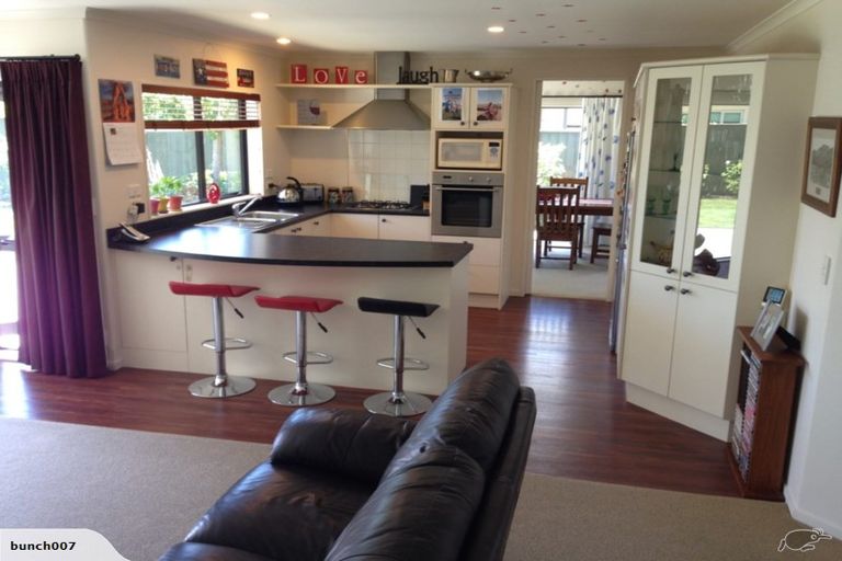 Photo of property in 10 Jasper Place, Northwood, Christchurch, 8051