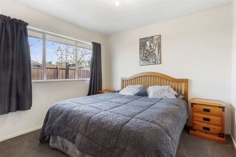 Photo of property in 17 Pearce Place, Kaiapoi, 7630