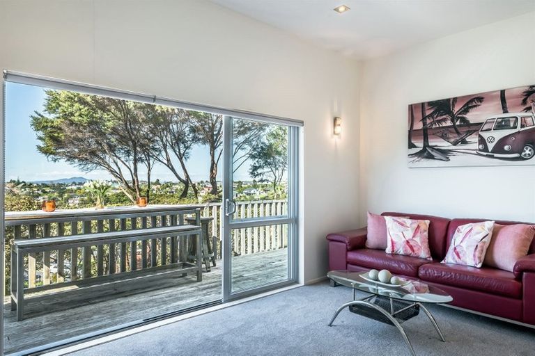 Photo of property in 300c Glenvar Road, Torbay, Auckland, 0630
