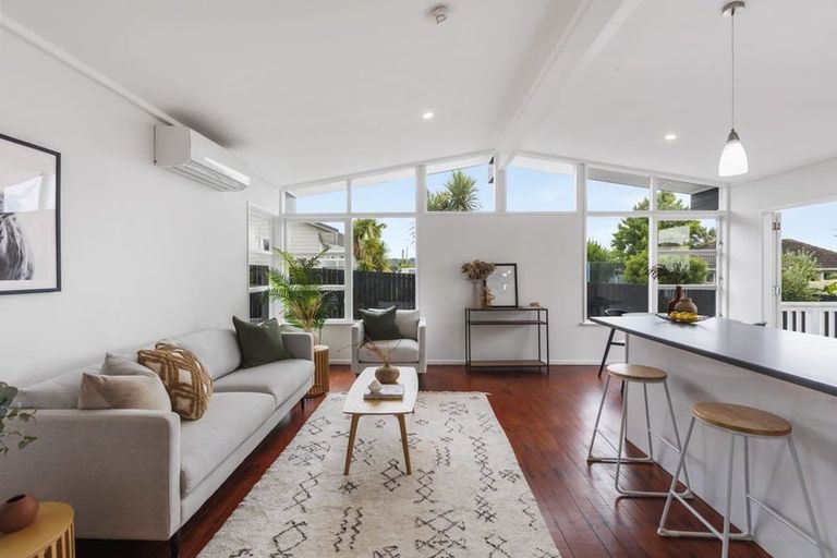 Photo of property in 1/49 Fairclough Road, Beach Haven, Auckland, 0626