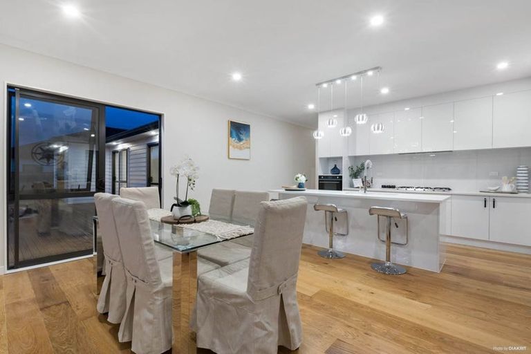 Photo of property in 44 Cooladawson Drive, Flat Bush, Auckland, 2019