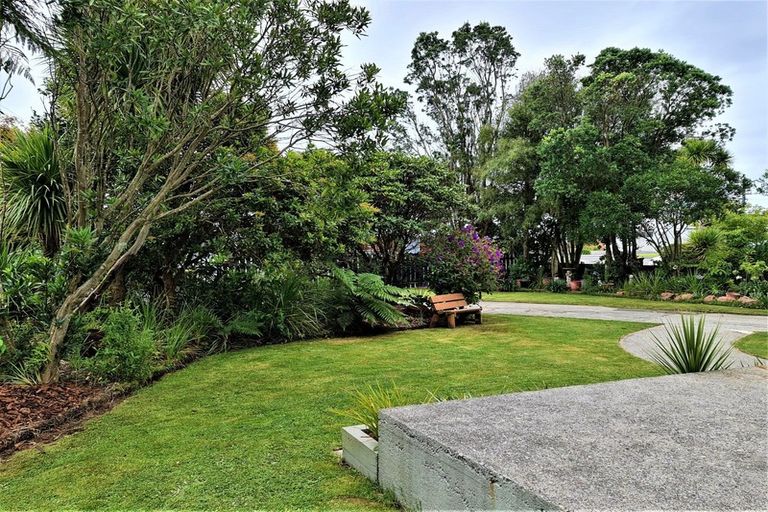 Photo of property in 30 Brougham Street, Westport, 7825