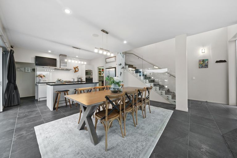 Photo of property in 10 Lake Drive, Karaka, Papakura, 2113