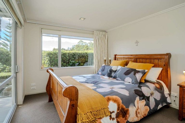 Photo of property in 10 Access Heights, Kerikeri, 0230